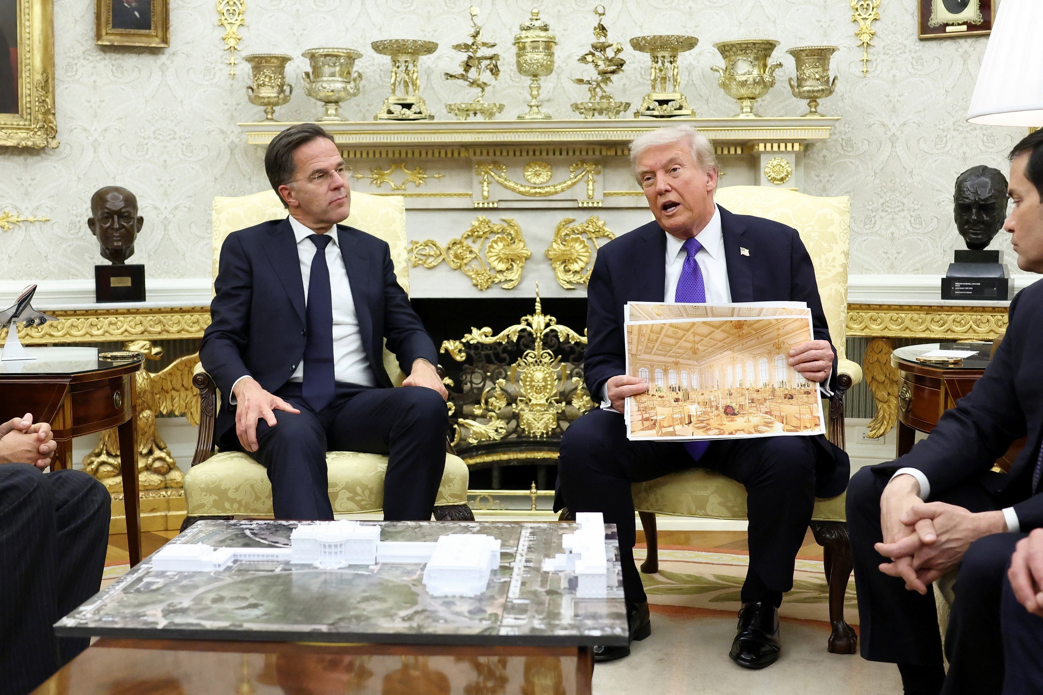 特朗普宣布白宫改建计划