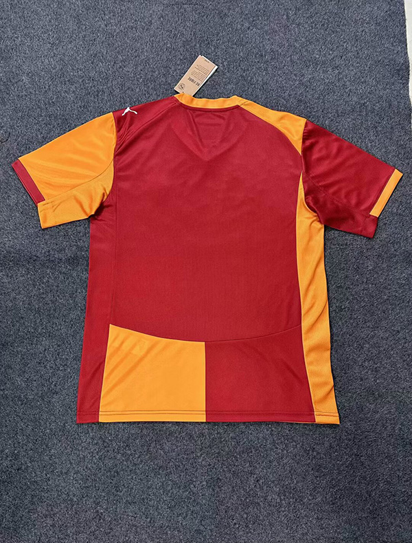 25-26-Galatasaray-home-football-jersey-249.jpg