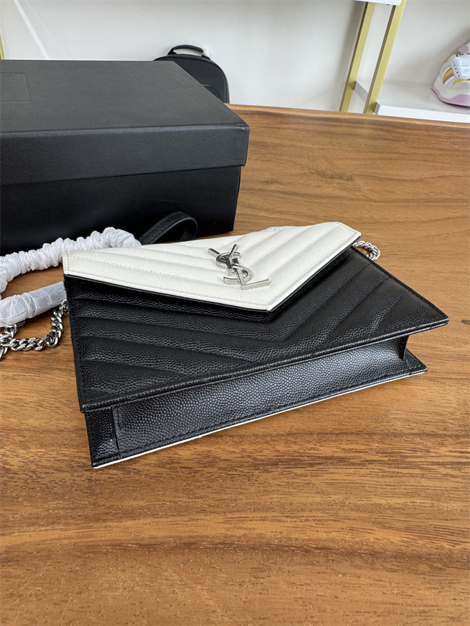 yslbb0009_01 (3).jpg