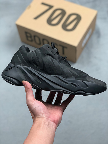 Eliada yeezy Mens Fashion Carousell Singapore