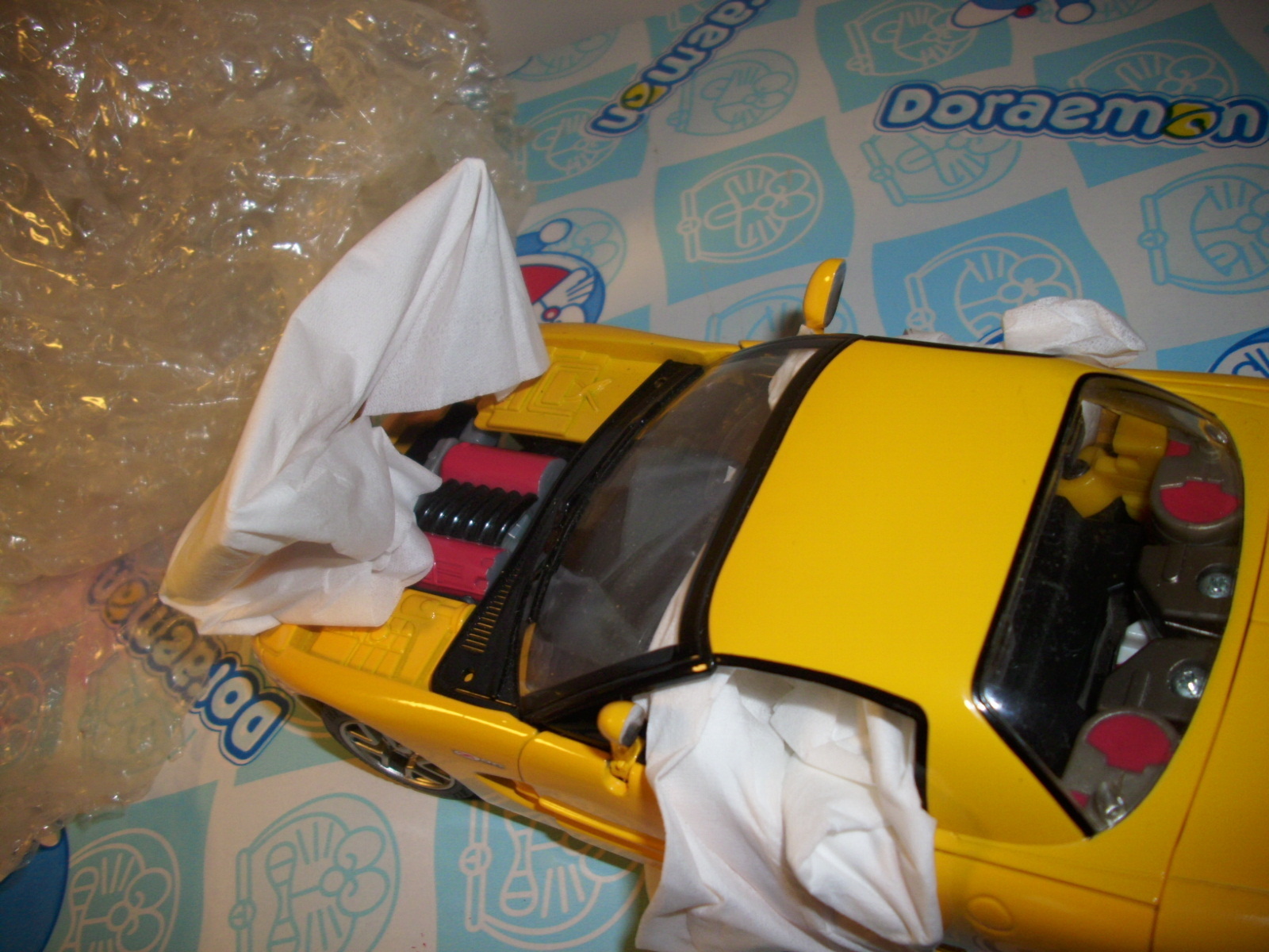 首先tf玩具很多是容易掉漆的.