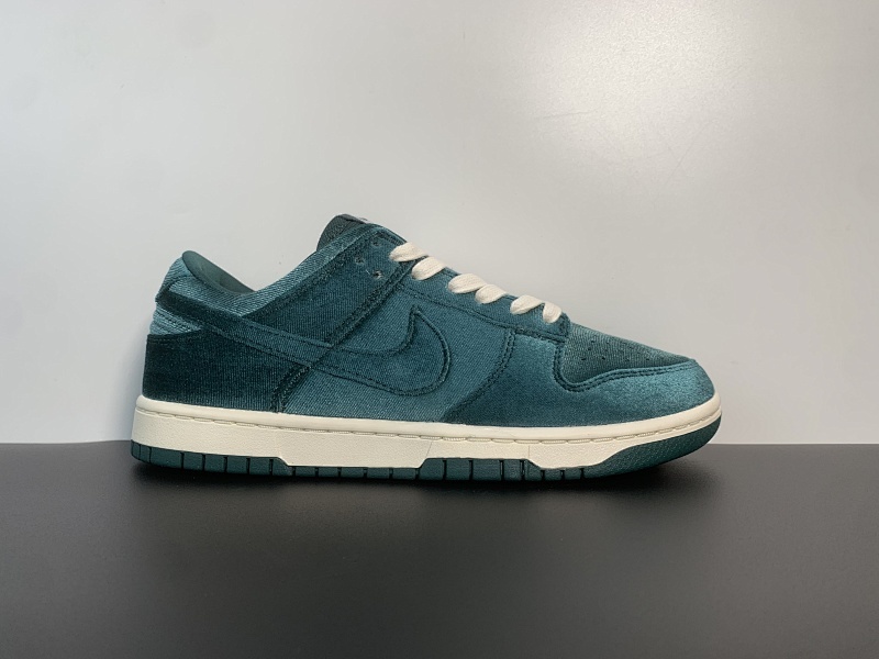 NK Dunk Low "Green Velvet"绿色天鹅绒 货号 DZ5224-300 尺码：36/47