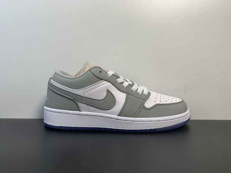 耐克Nike Wmns Air Jordan 1 Low AJ1乔丹一代低帮篮球鞋“灰白烟灰雾霾小迪奥” DC0774-105​