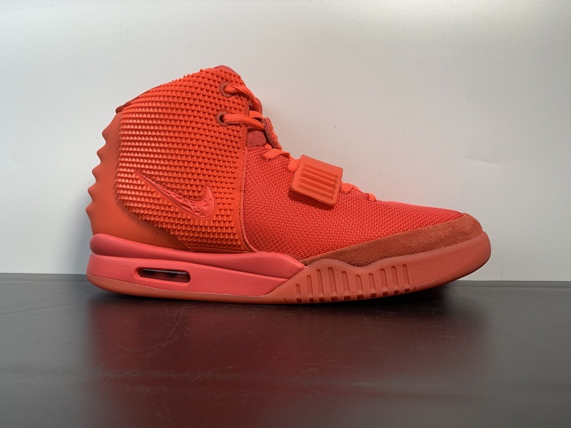Kanye West x Nike Air Yeezy 2 SP"Red October"椰子2代 全红的508214-660 码数：40-47.5