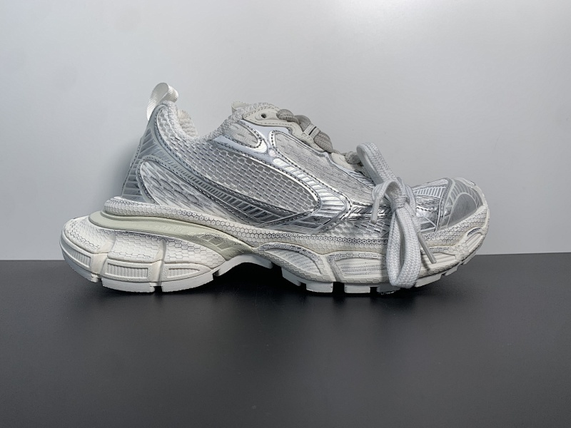Balenciaga Phantom Sneaker 官方同步 巴黎世家全新3XL十代潮流跑鞋 增加全新设计 在延续 Track Trainer 户外轮廓和复杂鞋面结构 尺码：35 ～46