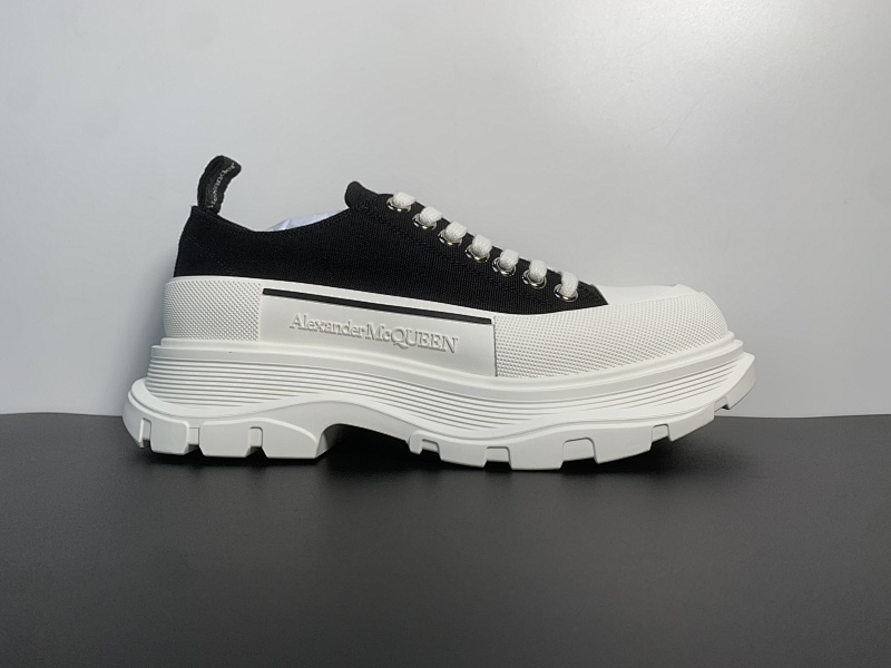 Alexander McQueen 麦昆马丁鞋 尺码: 35/45