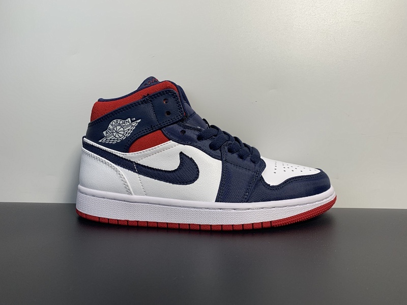 Air Jordan 1 Mid 美国主题配色货号：852542-104 尺码：36-46