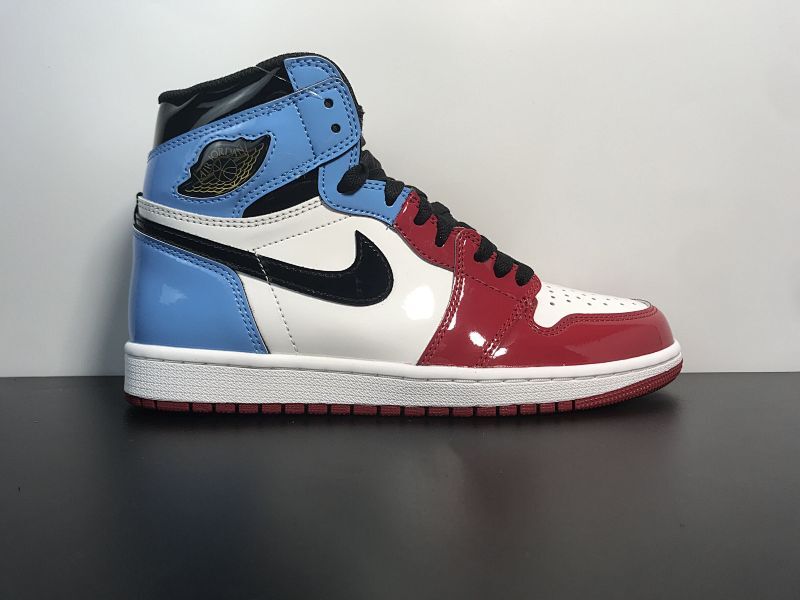 AJ1 OG High Fearless  原厂头层AJ1警灯 40-46  货号：CK5666-100