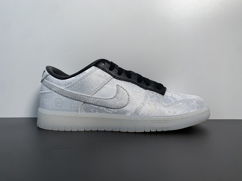 NIKE SB Dunk Low  白丝绸  货号 : FN0315-110 Size : 35.5-47.5 US : 3.5-13码