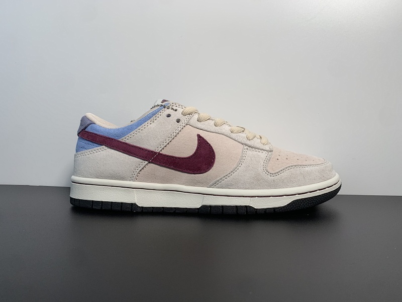 Otomo Katsuhiro x NK SB Dunk Low "Steamboy OST" 大友克洋联名 货号：LF0039-005尺码：36 36.5 37.5 38 38.5 39 40 40