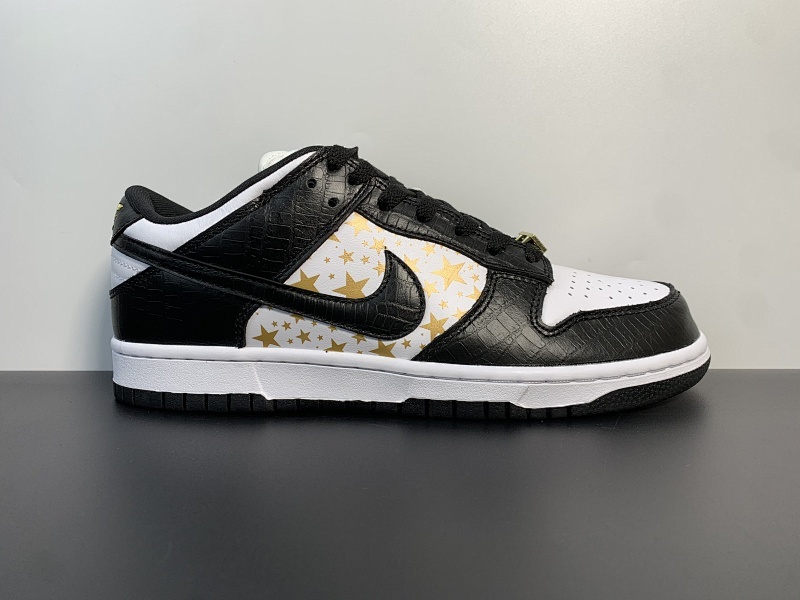 耐克Supreme x Nike SB Dunk Low 白黑色 鳄鱼纹 原装版本 H 货号：DH3228-102号码36-47.5