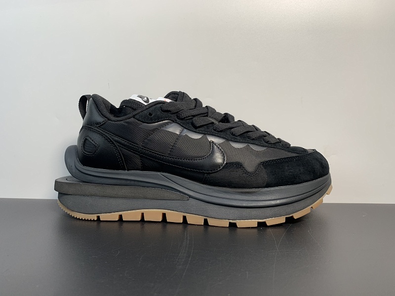 Sacai X NIKe regasus vaporrly SP 黑棕货号：DD1875  001 尺码36 36.5 37.5 38 38.5 39 40 40.5 41 42 42.5 43 44