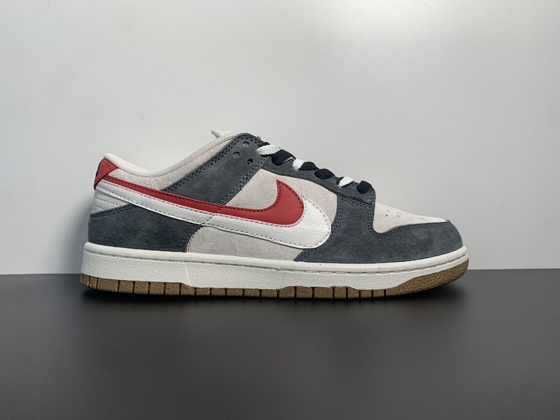 Nike Dunk Low SE "85" Swoosh 双勾黑白红 货号：DO9457-100 尺码:36-46