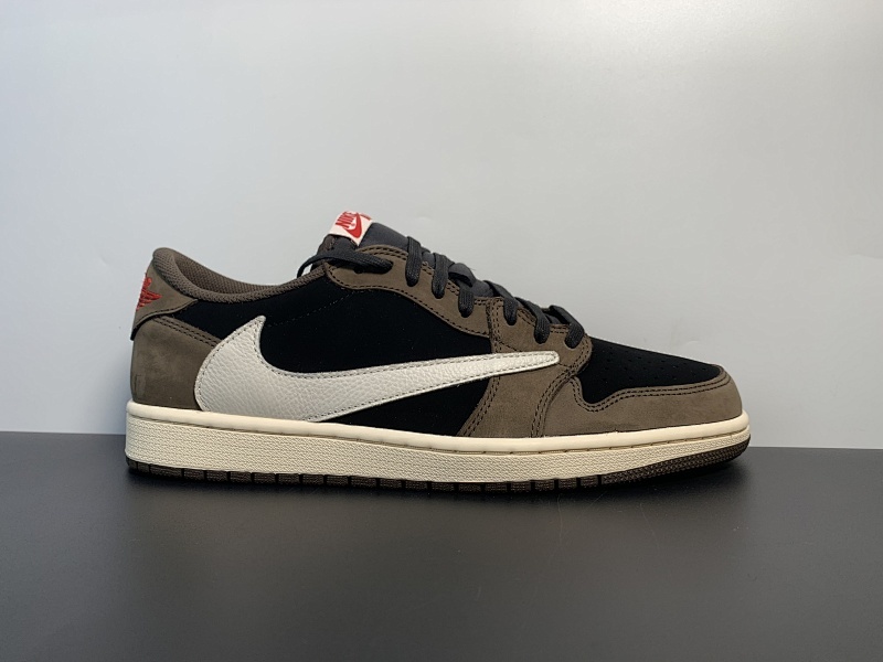 Travis Scott  AJ 1 Low  倒钩低帮 货号：CQ4277-001 尺码40-46