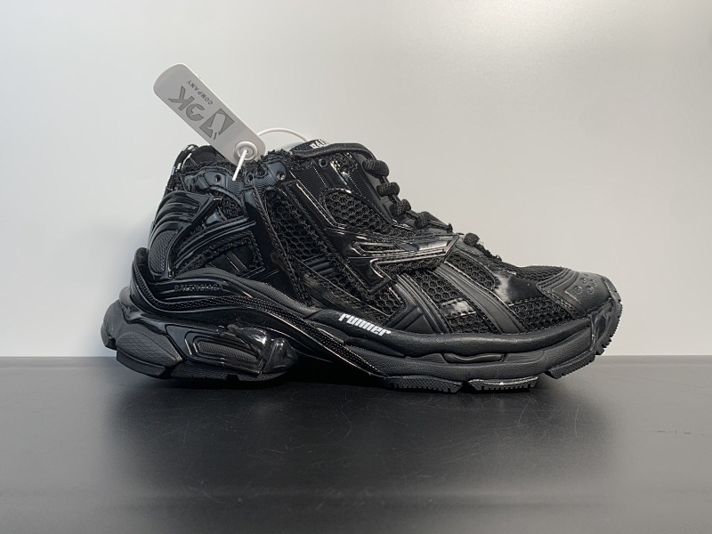 巴黎7.0黑色新款BALENCIAGA  巴黎世家-Runner、码数：35 36 37 38 39 40 41 42 43 44 45 46