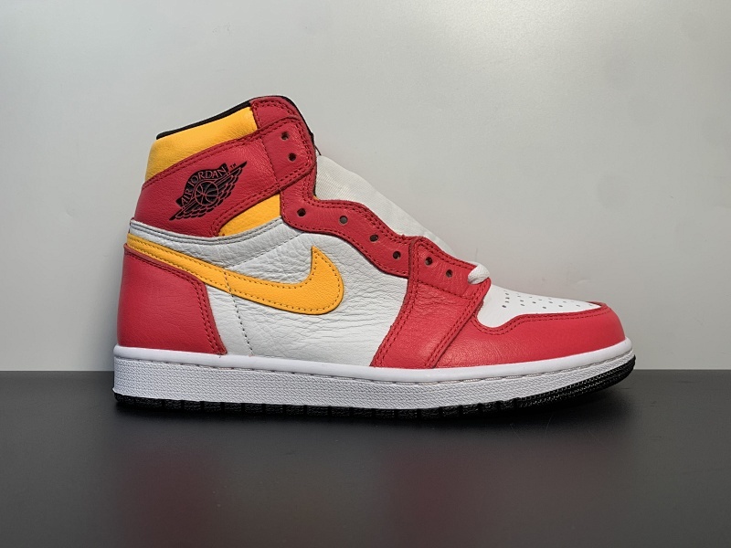 乔丹Air Jordan 1AJ1粉黄白，钢铁侠 货号：555088-603。尺码：40-47.5