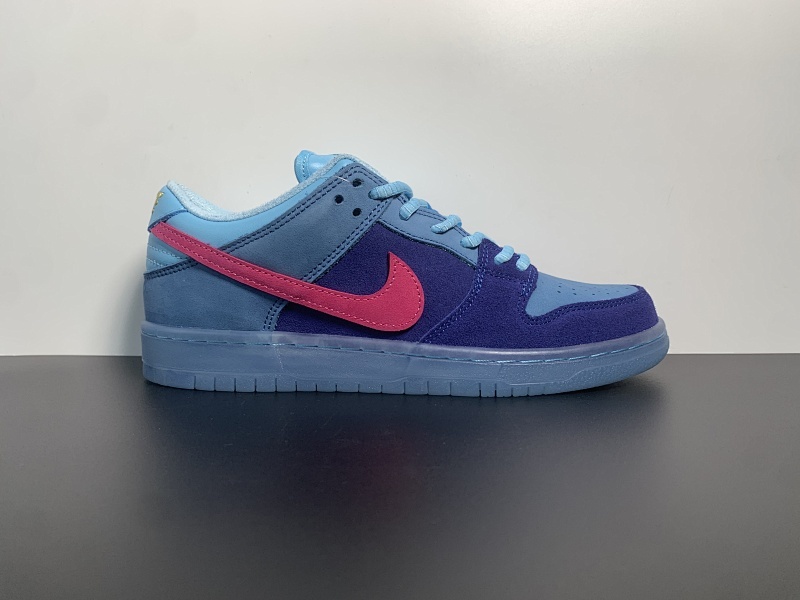 Run The Jewels x Nike SB Dunk Low 蓝精灵 DO9404-400 ，尺码：36-47.5