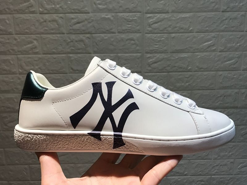 GUCCI 古驰小白鞋系！ 广东代工出品！全头层顶级牛皮！平台订单！小机率过验版本！随意对比市面任何批次！35～44