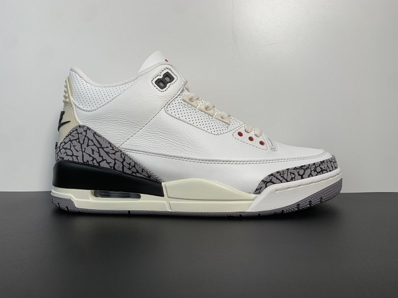 外贸版本，价格小贵 Air Jordan 3 “White Cement Reimagined”做旧白水泥 货号：DN3707-100. 尺码：40-47.5