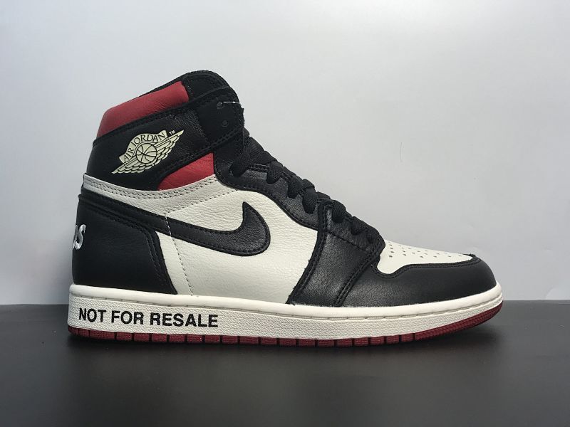 【DA50BC】顶级版本 AiR Jordan 1  AJ1禁止专卖黑红36-47.5  货号：861428-106