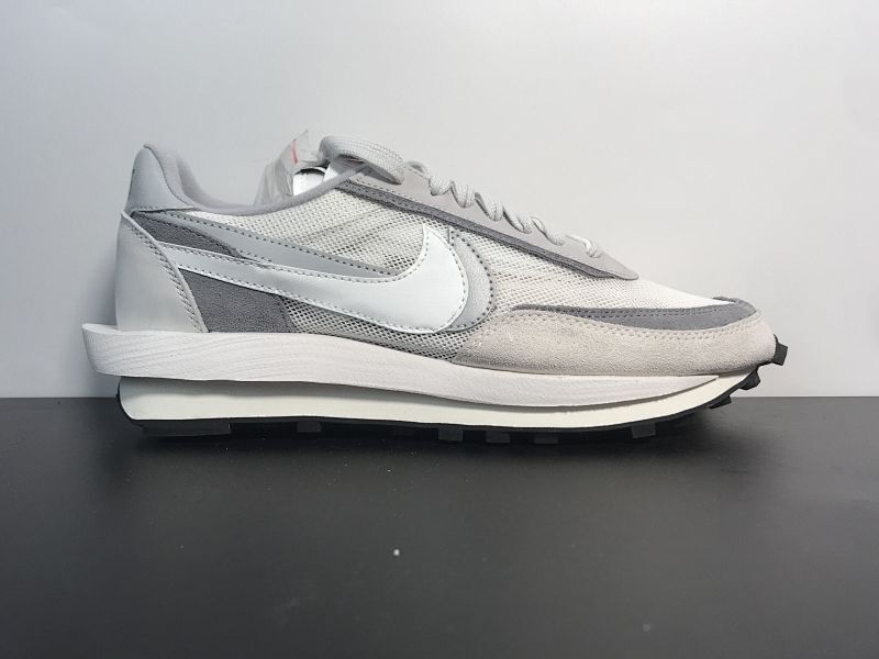 Sacai x Nike LDWaffle 货号：BV0073-001、BV0073-100