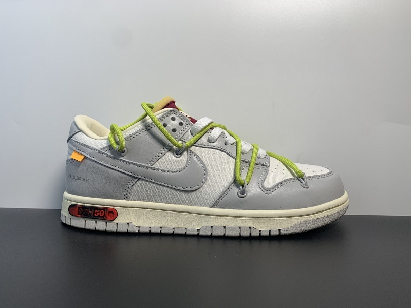 Off-White x Futura x Dunk OW 联名款扣篮系列复古滑板鞋 DM1602-122/001尺码：36 ～47.5