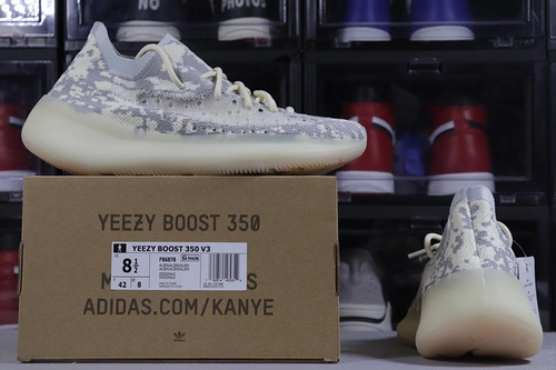 Adidas Yeezy Boost 350 V3 Pink Wmns Athletic Sneakers.