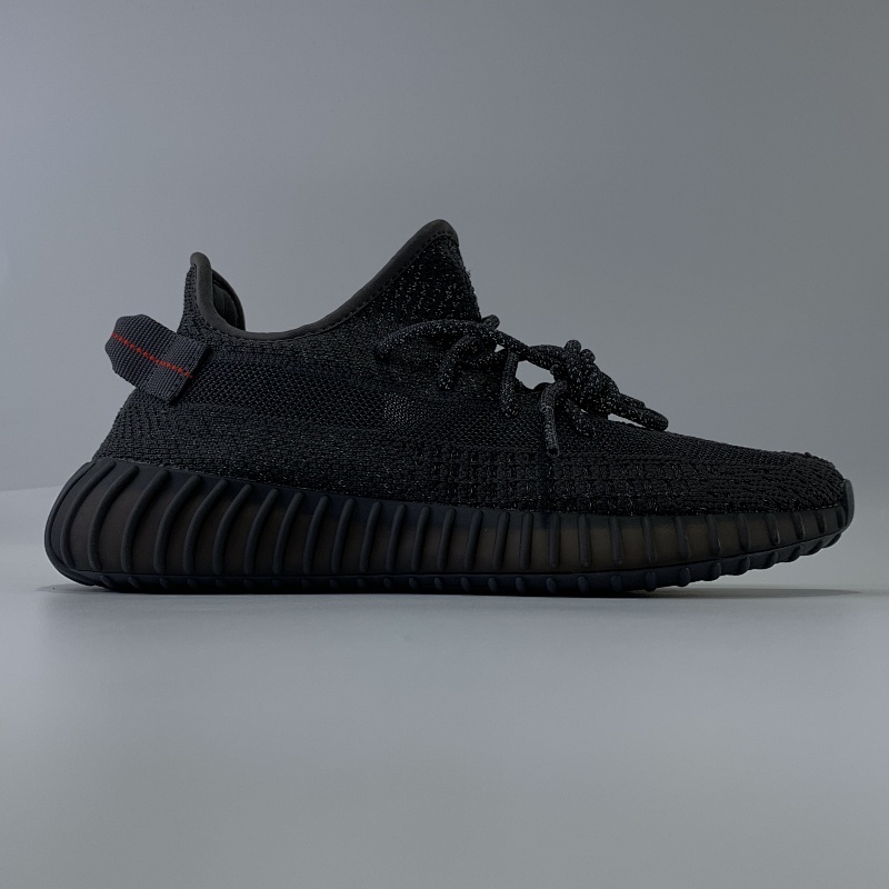 黑满天星yeezy350v2blackreflective货号fu9007