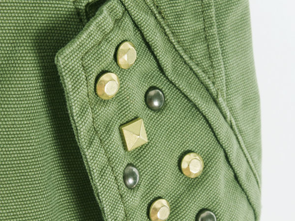 女装批发2012秋款 无袖铆钉军旅风 军绿色马甲2055