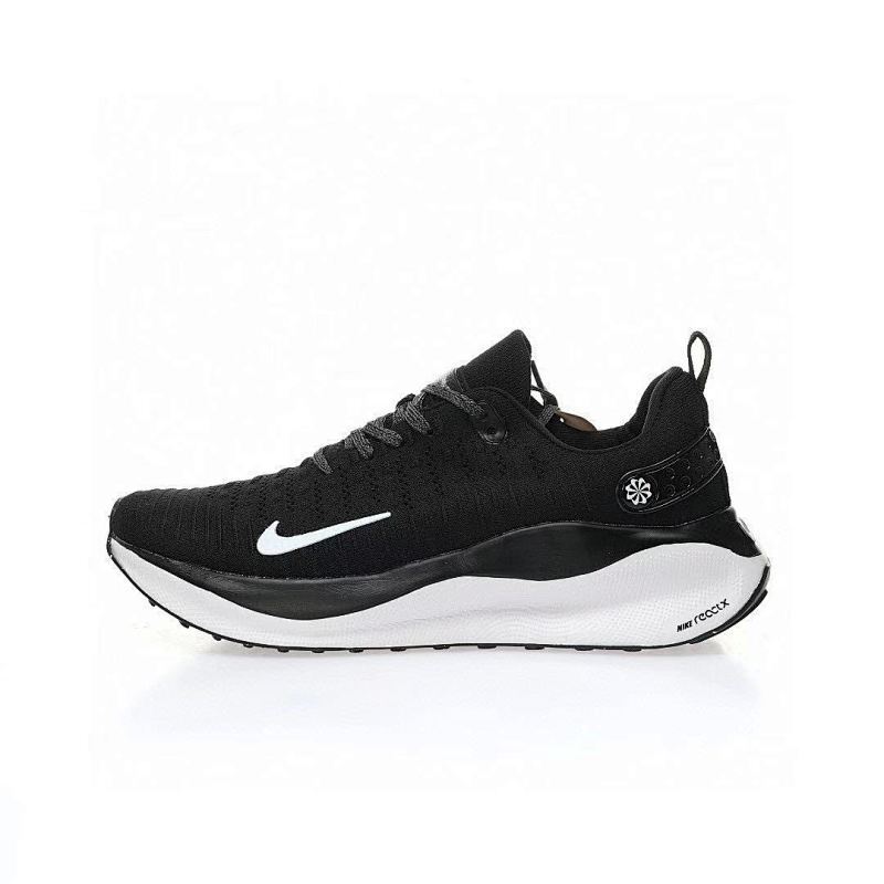 耐克Nike ReactX Infinity Run Flyknit 4"Black/White"瑞亚无限4代系列泡棉针织超轻量休闲运动慢跑“针织黑白”货号：DR2665-001 尺码：36-45