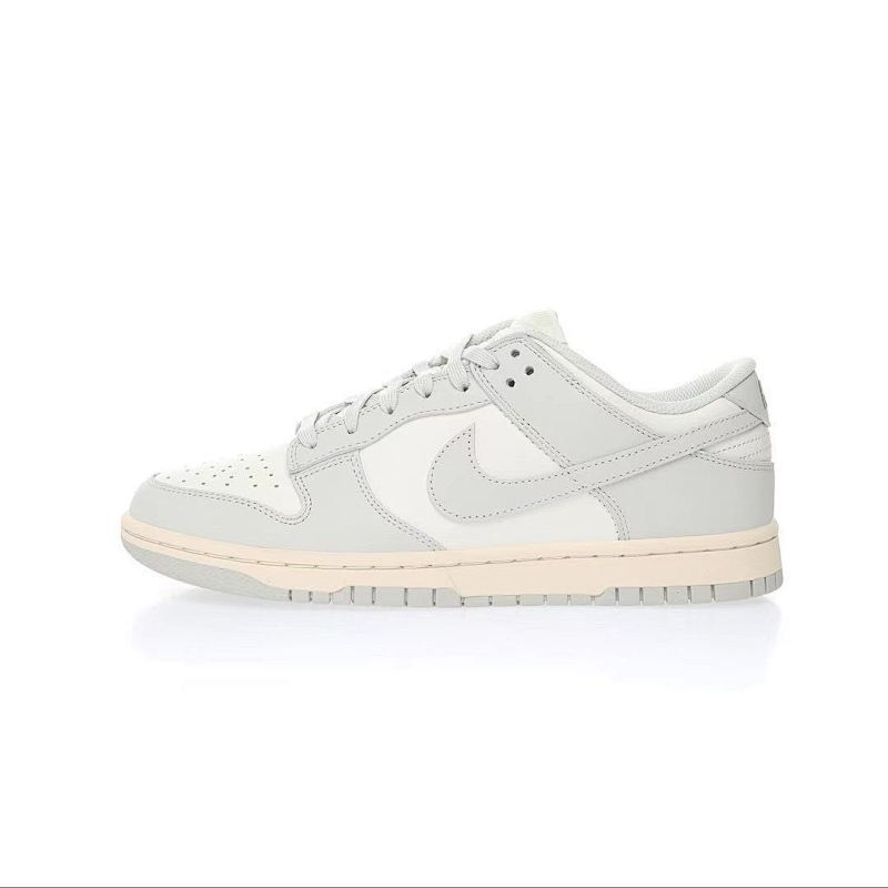 耐克Nike Wmns SB Dunk Low"Light Bone"扣篮系列低帮休闲运动滑板板鞋“皮革骨白”货号：DD1503-107