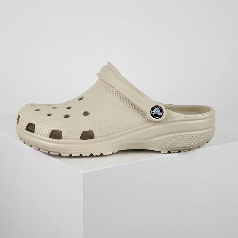 A2 Crocs卡洛驰（经典系列米色）