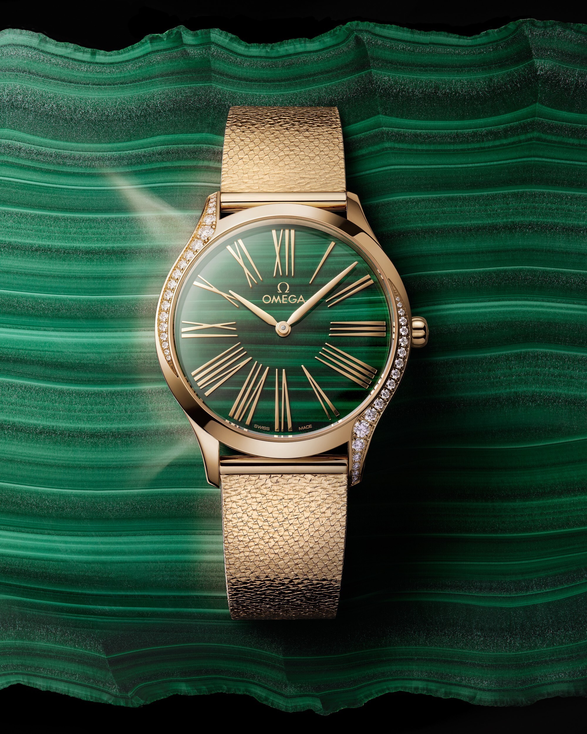 『新表』omega 推出 de ville trésor malachite 孔雀石表盘女士腕表