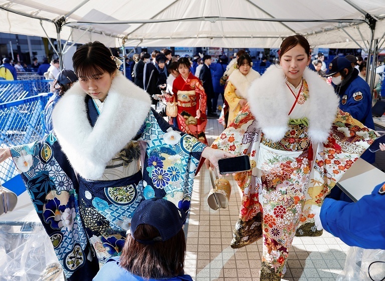 日本横滨庆祝成人节