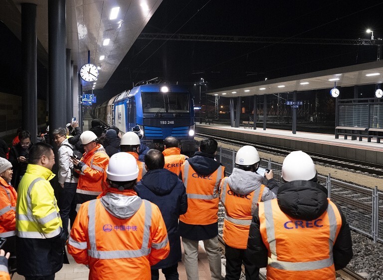 匈塞铁路匈牙利段通车