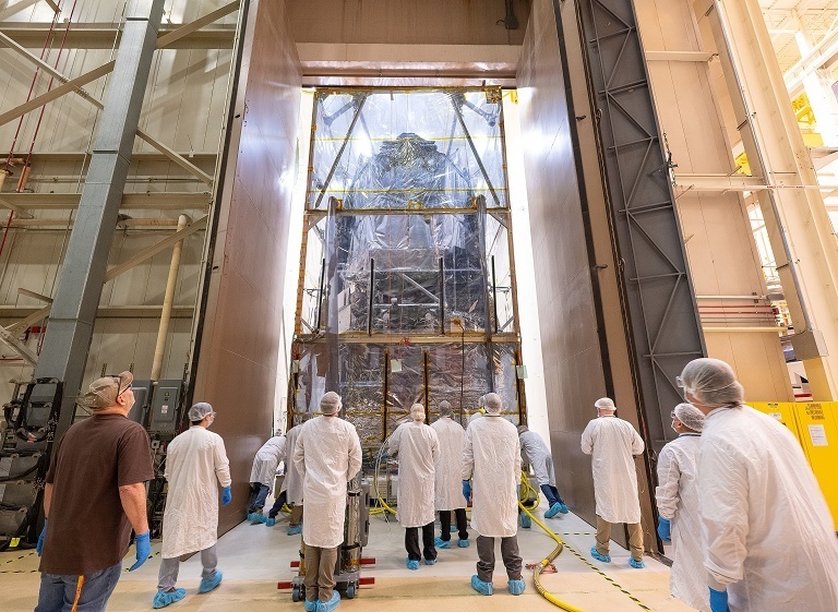 NASA 新一代太空望远镜测试