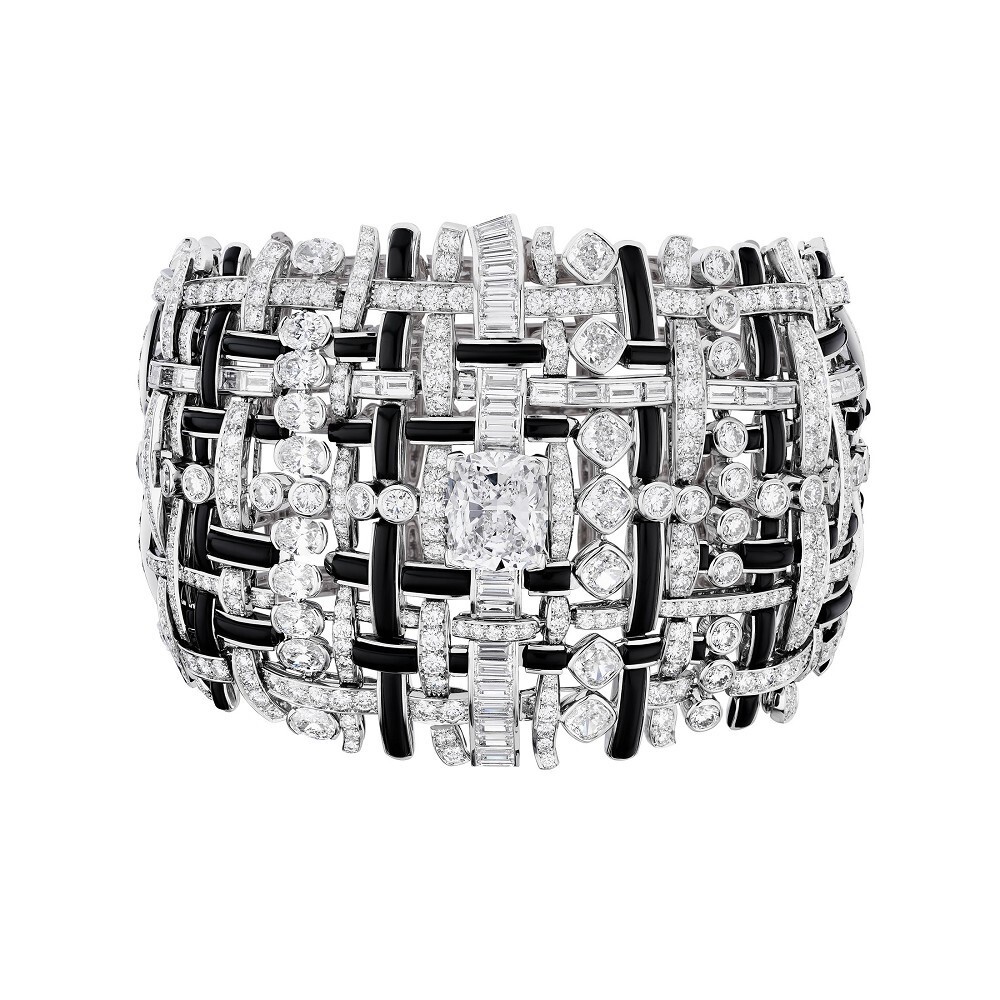 『珠宝』chanel 推出 tweed de chanel 臻品珠宝系列:斜纹软呢灵感