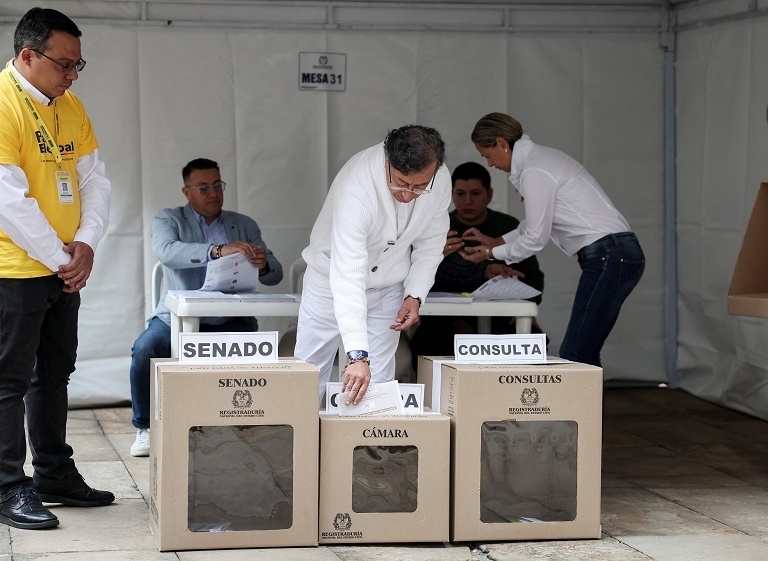 哥伦比亚举行国会选举