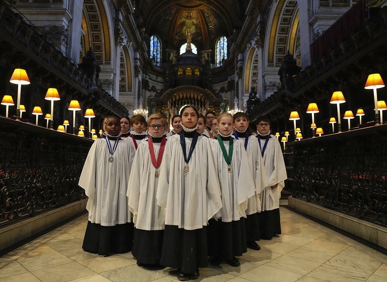 英国唱诗班圣诞彩排