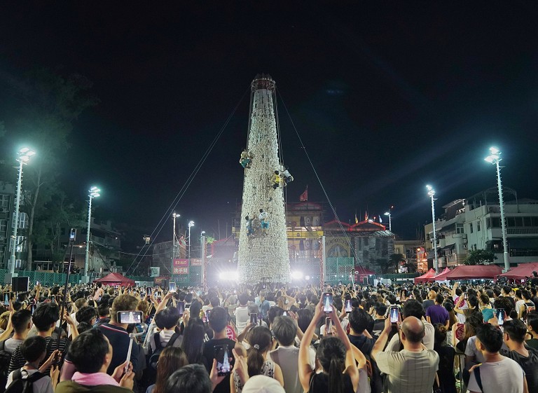 香港长洲抢包山比赛