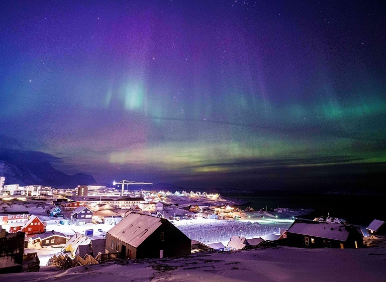 格陵兰岛观测北极光