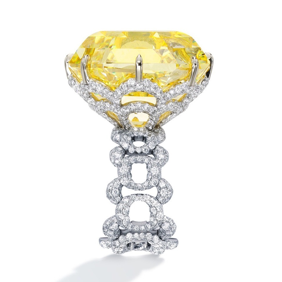 拍卖sothebys纽约珠宝春拍7311ct鲜彩黄钻thesiennastar