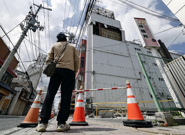 日本东北部7.2级地震