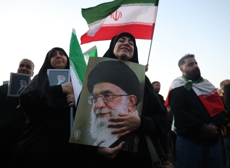 伊朗悼念已故最高精神领袖