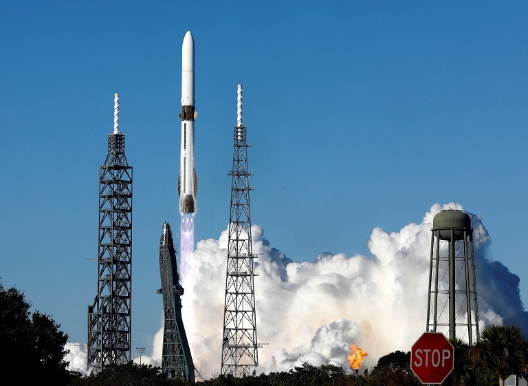 新格伦火箭发射 NASA 探测器