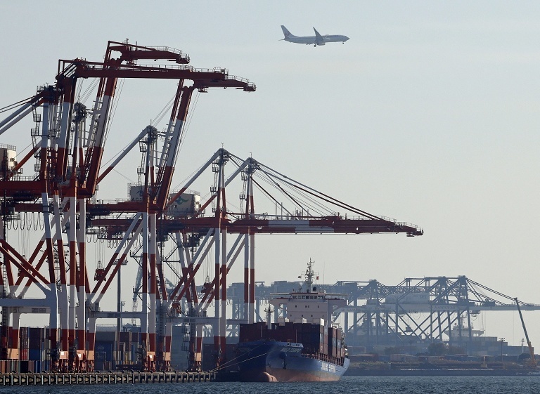 日本三季度GDP萎缩-2.3%