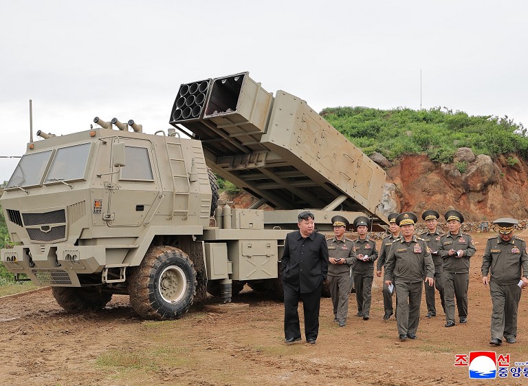 朝鲜新型武器系统试验