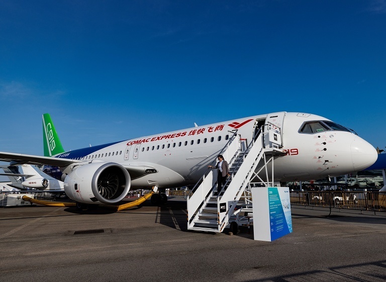 第10届新加坡航展开幕