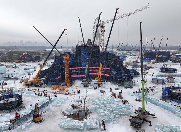 哈尔滨冰雪大世界施工