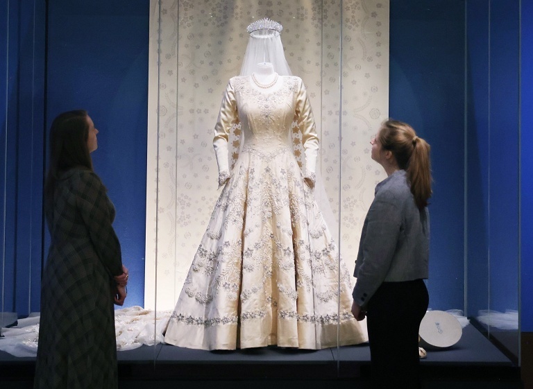 伊丽莎白二世时尚展